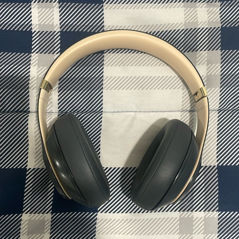 Beats Studio 3